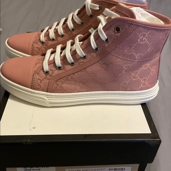 Gucci - Picture 2 of 3